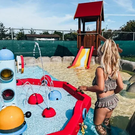 Lila Aan Zee - Recreatiepark De Watersnip Κάμπινγκ